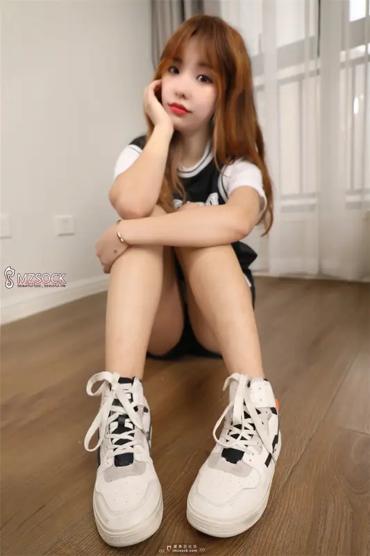 [MZSOCK]爱美足 NO.070 Ella! - MZSOCK